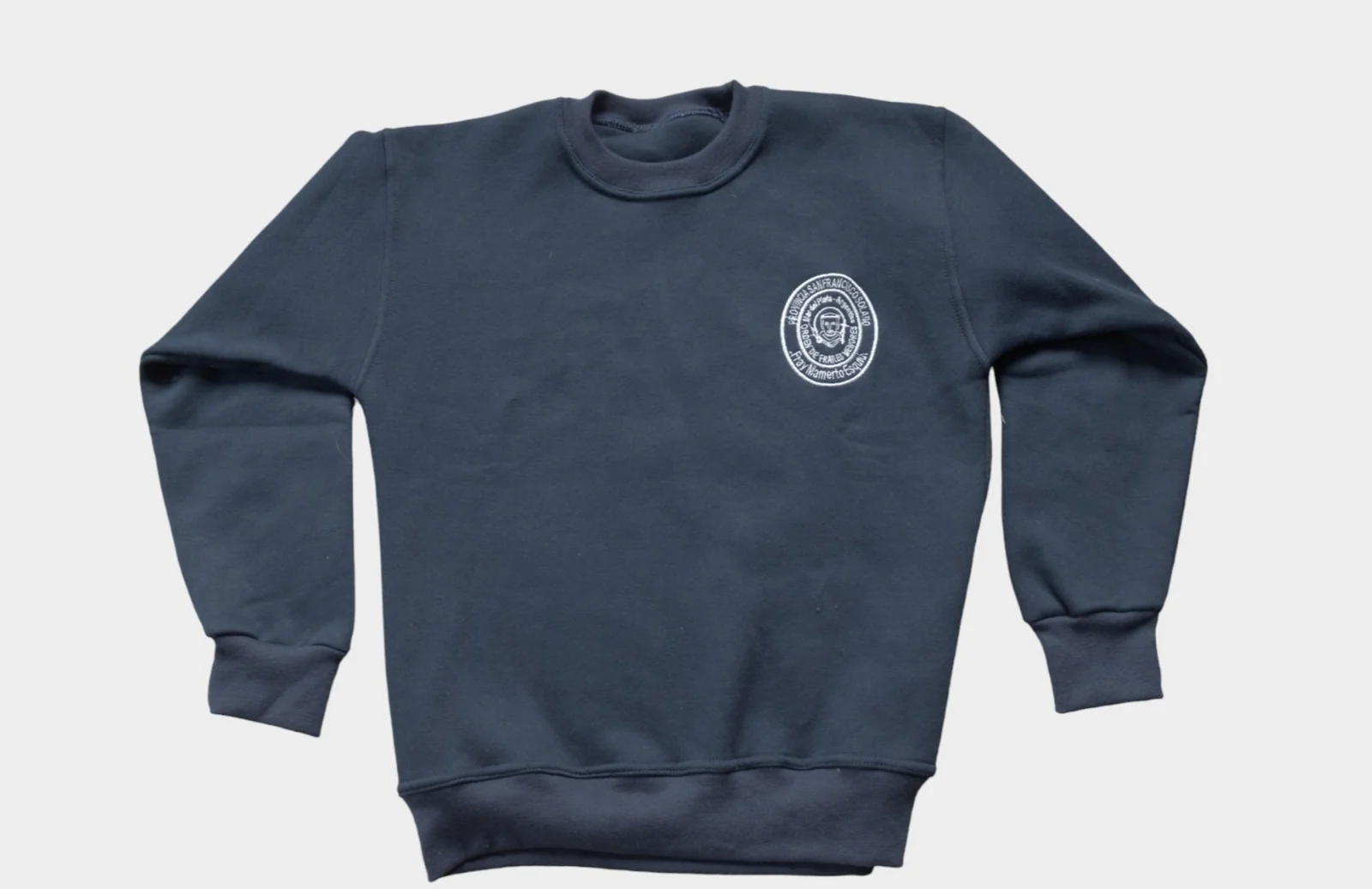 Buzo azul marino de Esquiú con logo bordado